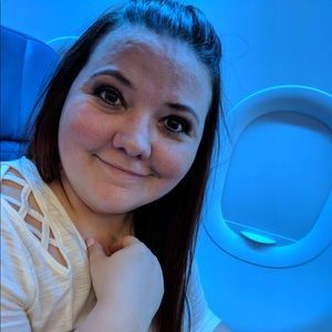 Meet your Posher, Whitney